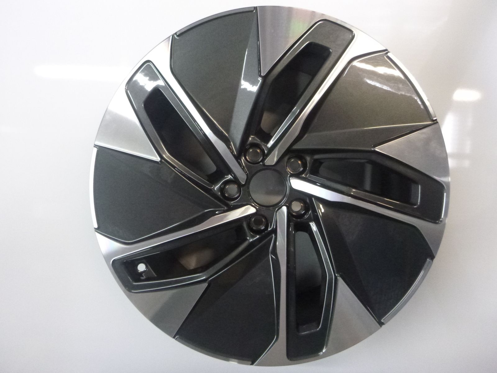 VW Alufelge "Hamar" 19 Zoll ID.4 / ID.5