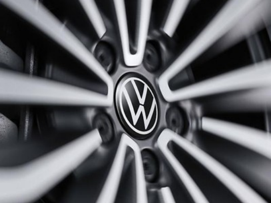 Nabenkappe für LM-Felge dynamisch, mit stehendem Logo im Fahrbetrieb, neues VW Logo 10A071213A